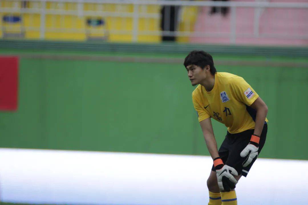 kaiyun中国-关键时刻体能课后，广州队迎来里程碑备战德甲，底气十足，身体对抗强度拉满