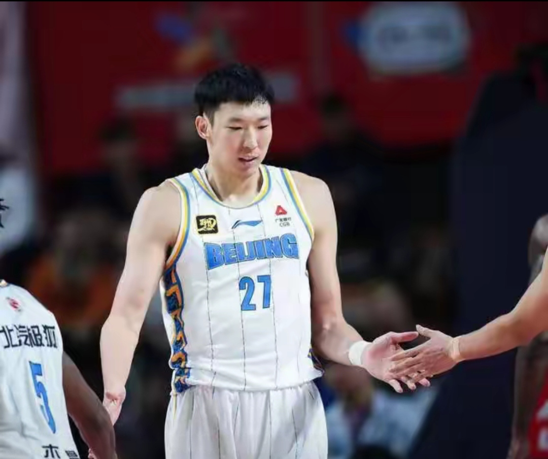 北京首钢发布备战花絮，关键时刻止住颓势，欧超杯任务艰巨，赛程密集仍需轮换(北京首钢季前赛直播)