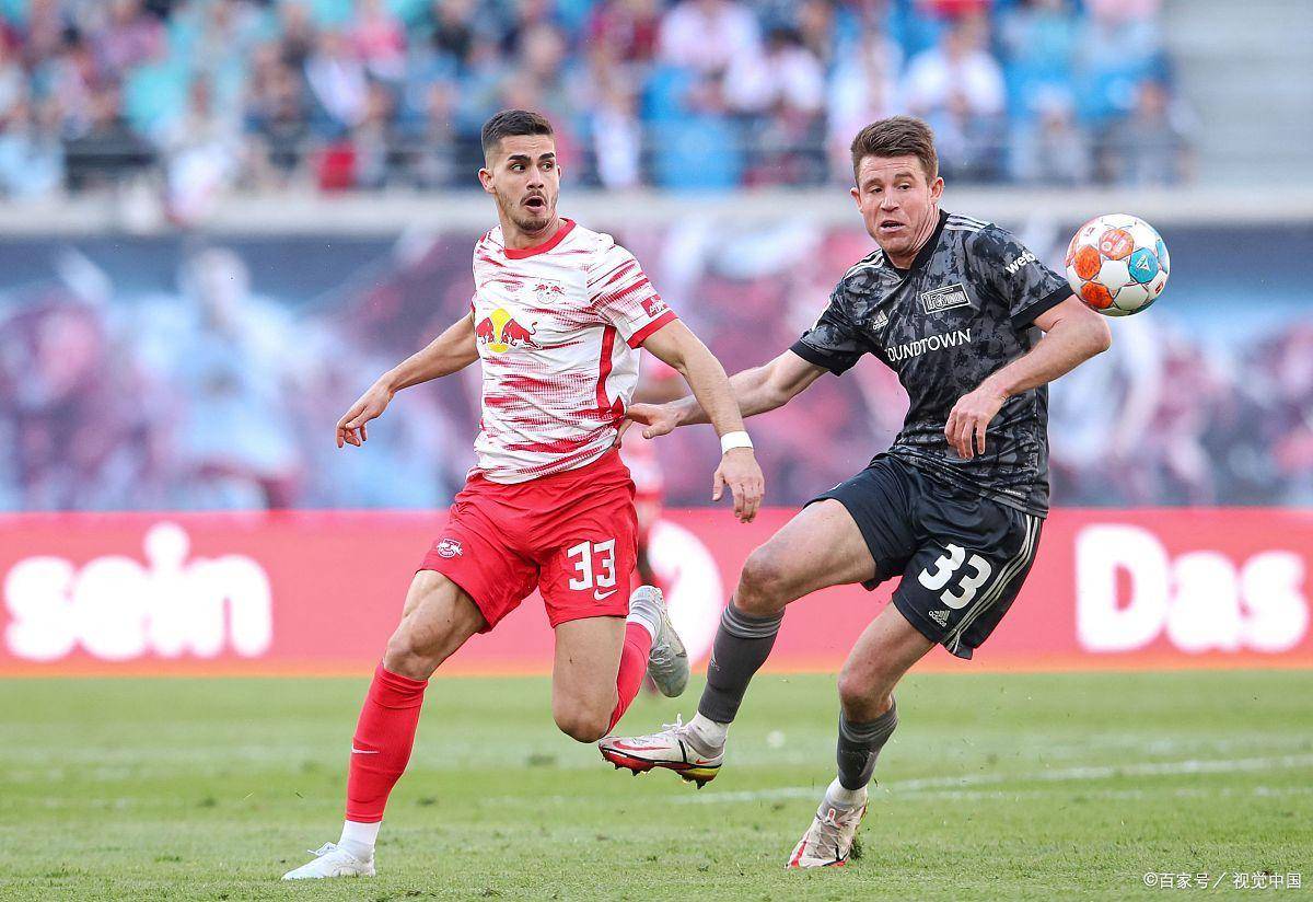 欧冠赛后再迎强敌；莱比锡回应争议；主帅态度——更衣室稳定；训练强度明显提升的简单介绍