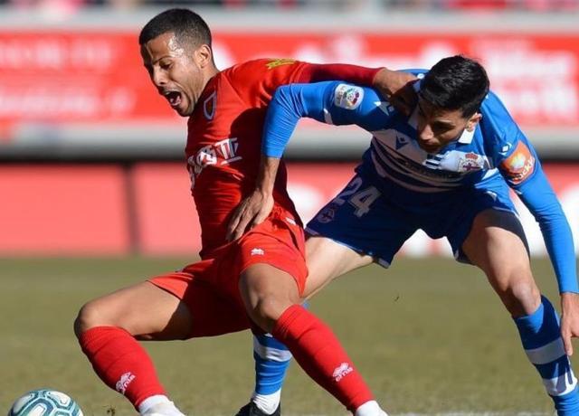 赛前山东男篮调整名单以备欧冠,门线救险环节打磨,更衣室稳定,赛季目标并未改变的简单介绍 赛前山东男篮调整名单以备欧冠,门线救险环节打磨,更衣室稳定,赛季目标并未改变的简单介绍